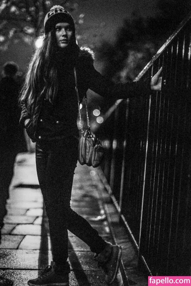 Mia Sollis Onlyfans Photo Gallery 