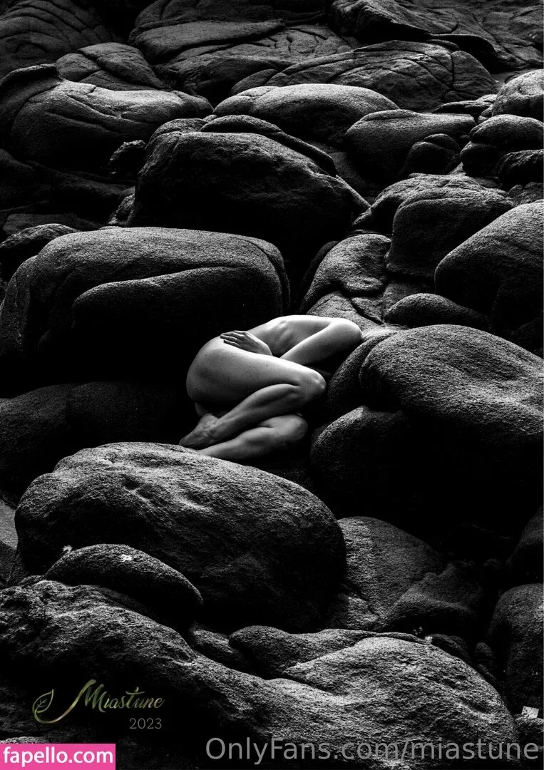 Mia Sollis Onlyfans Photo Gallery 