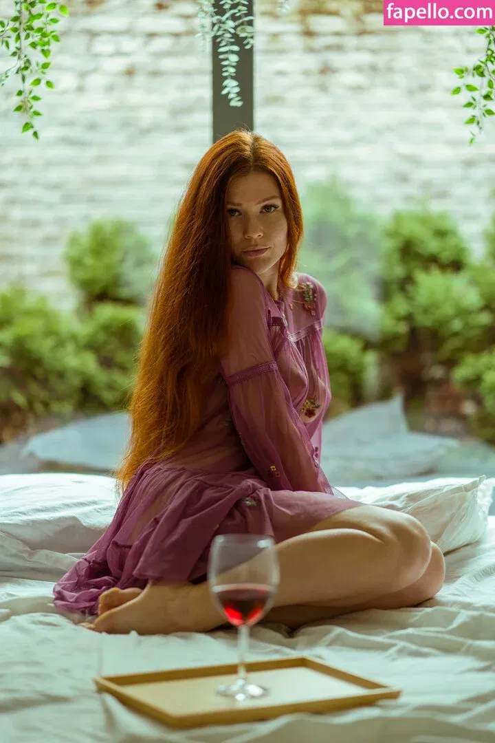 Mia Sollis Onlyfans Photo Gallery 