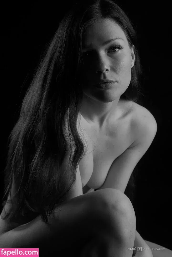 Mia Sollis Onlyfans Photo Gallery 