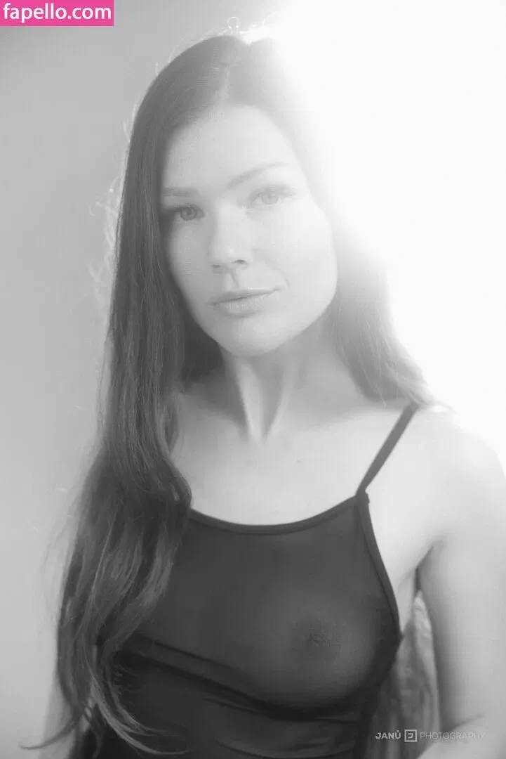 Mia Sollis Onlyfans Photo Gallery 