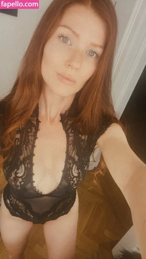 Mia Sollis Onlyfans Photo Gallery 