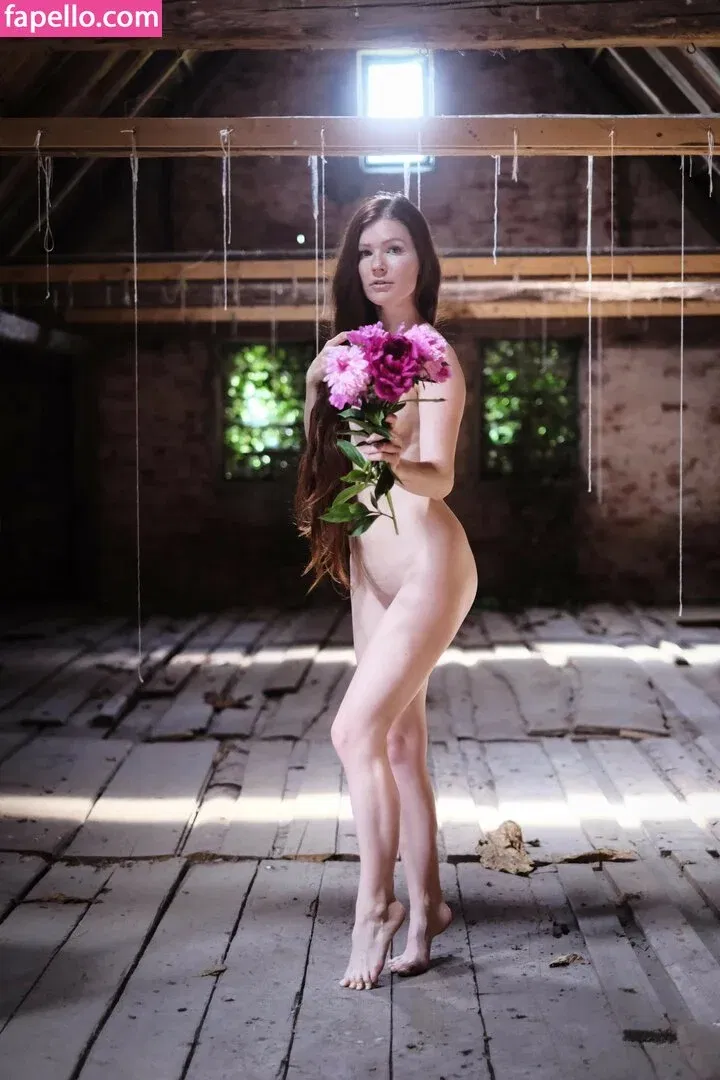 Mia Sollis Onlyfans Photo Gallery 