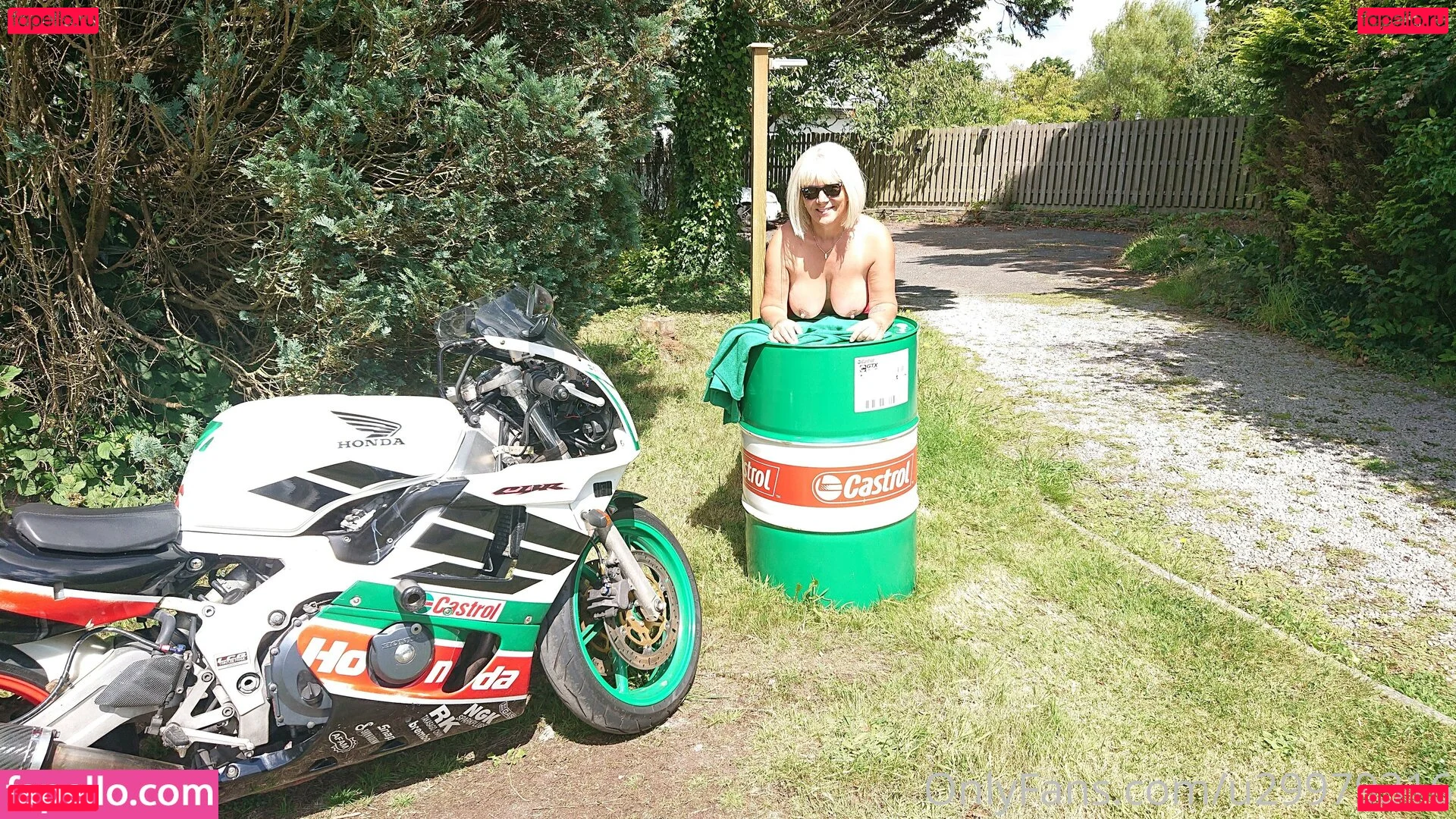 u29979316 Onlyfans Photo Gallery 