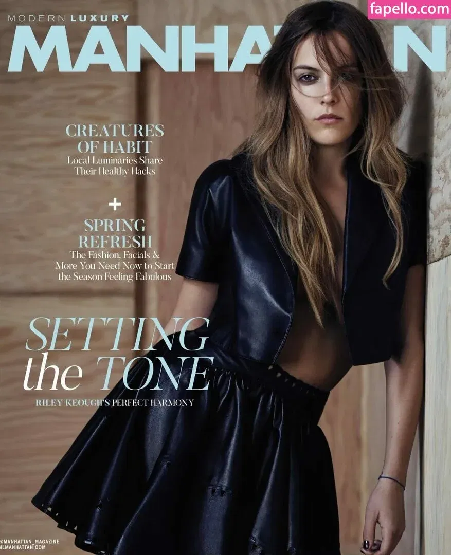 Riley Keough Onlyfans Photo Gallery 