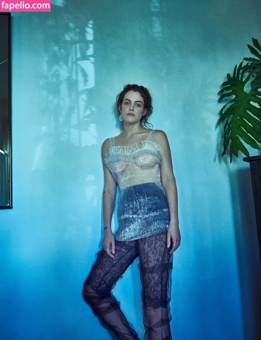 Riley Keough Onlyfans Photo Gallery 