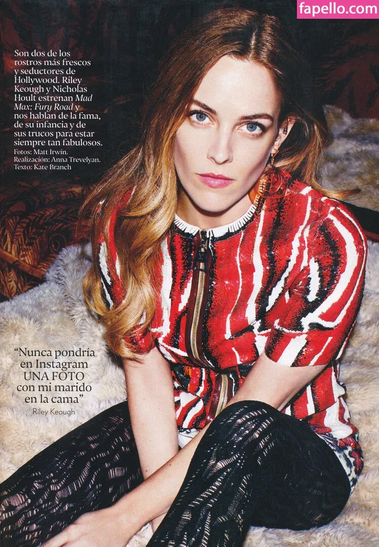Riley Keough Onlyfans Photo Gallery 