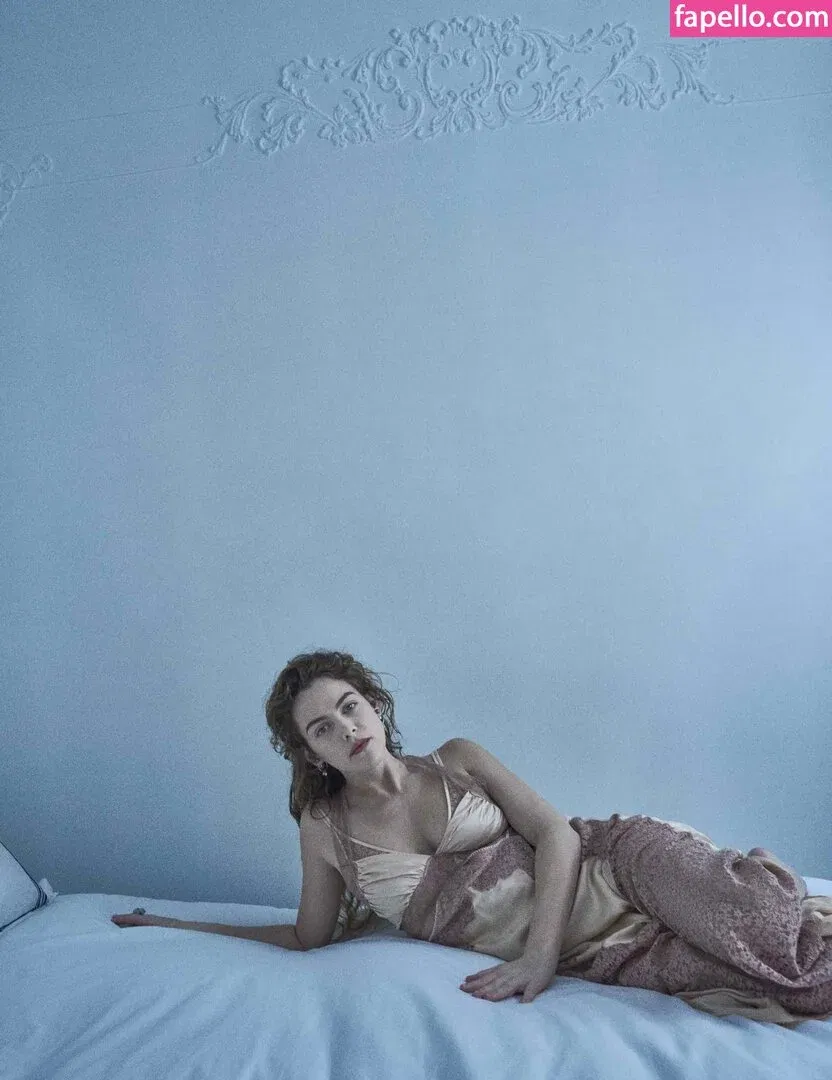 Riley Keough Onlyfans Photo Gallery 