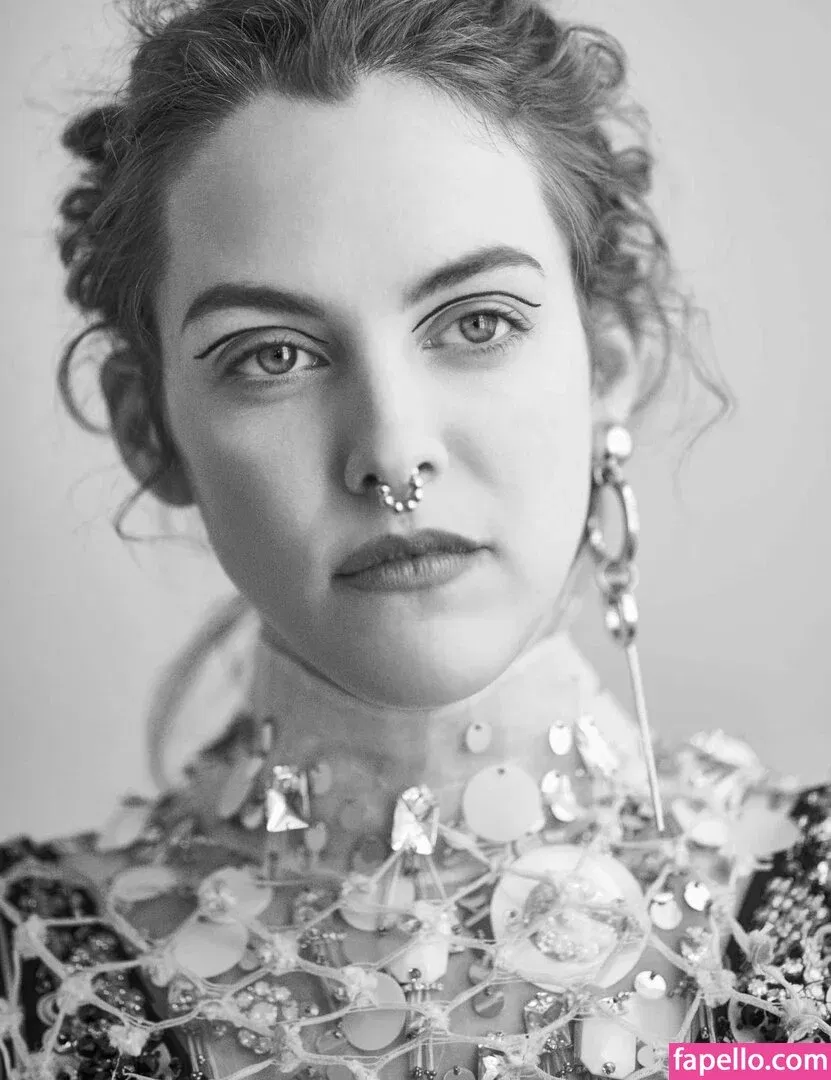 Riley Keough Onlyfans Photo Gallery 