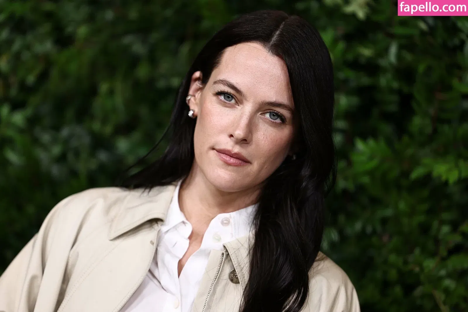 Riley Keough Onlyfans Photo Gallery 