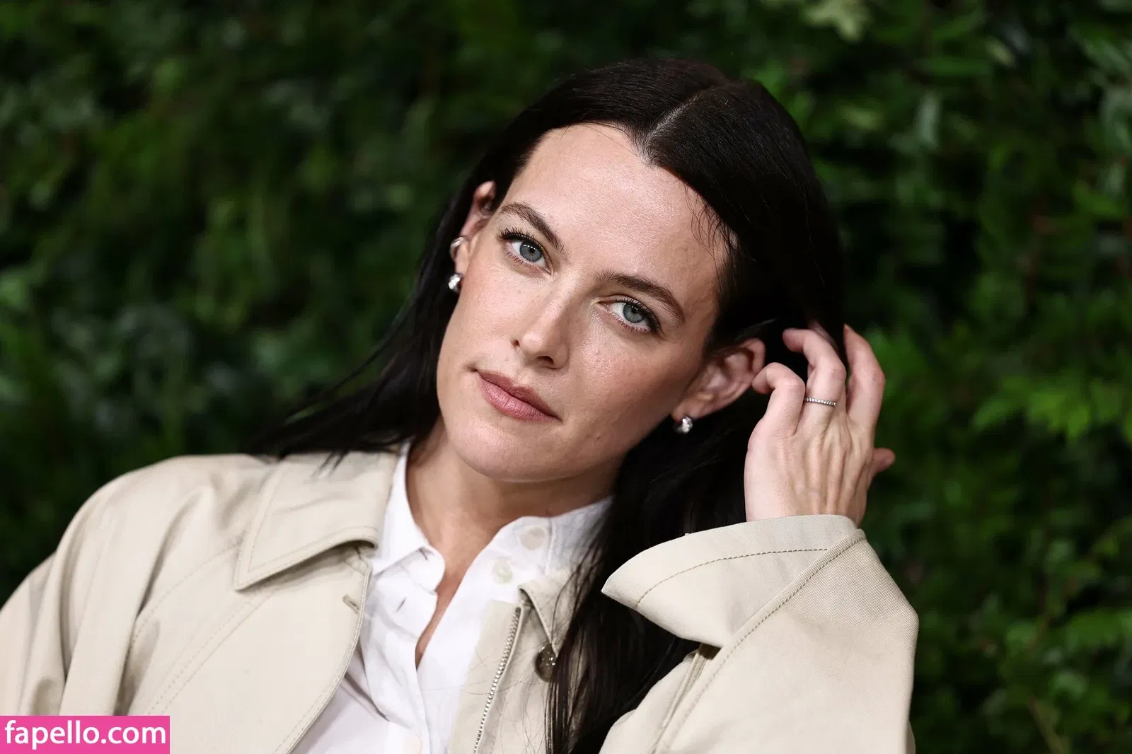 Riley Keough Onlyfans Photo Gallery 