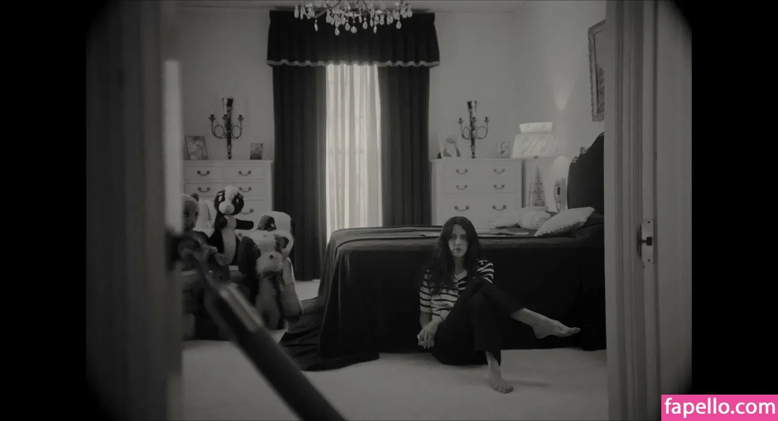 Riley Keough Onlyfans Photo Gallery 