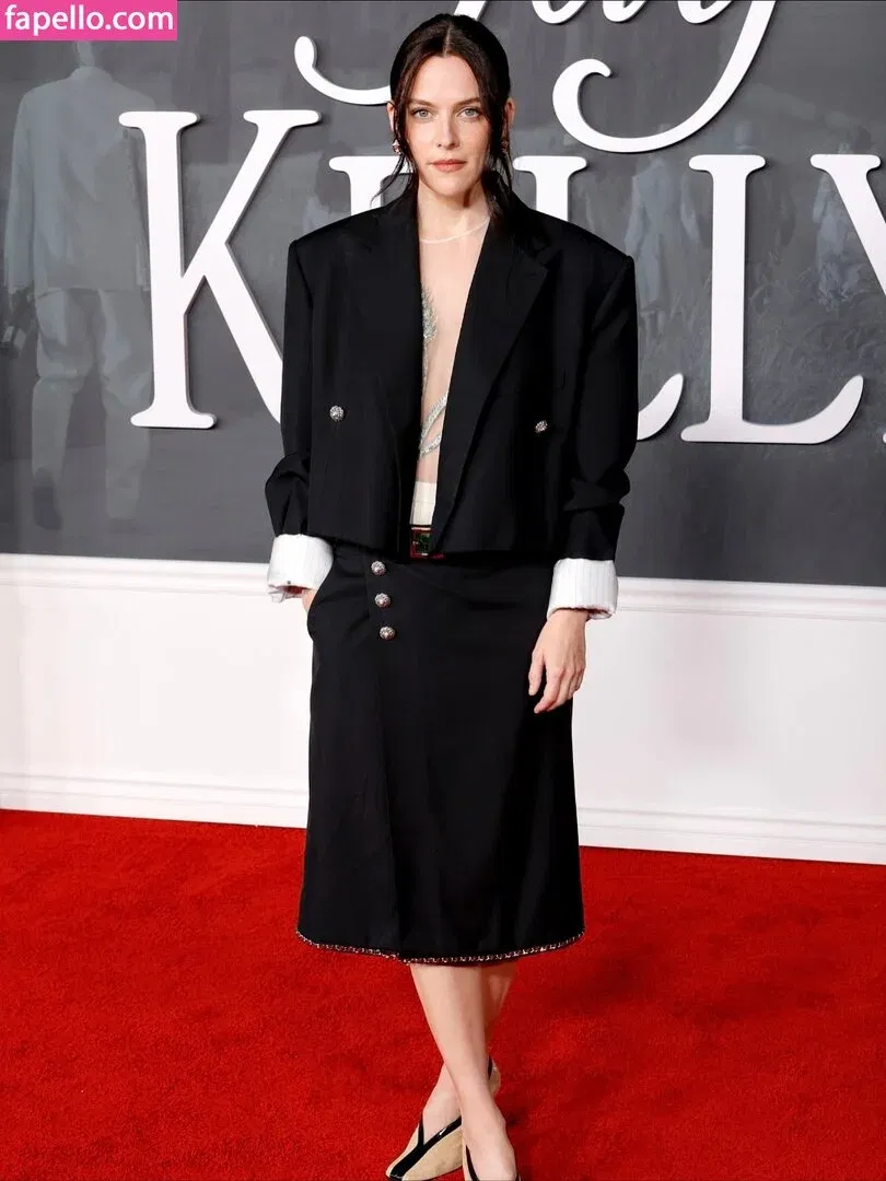 Riley Keough Onlyfans Photo Gallery 