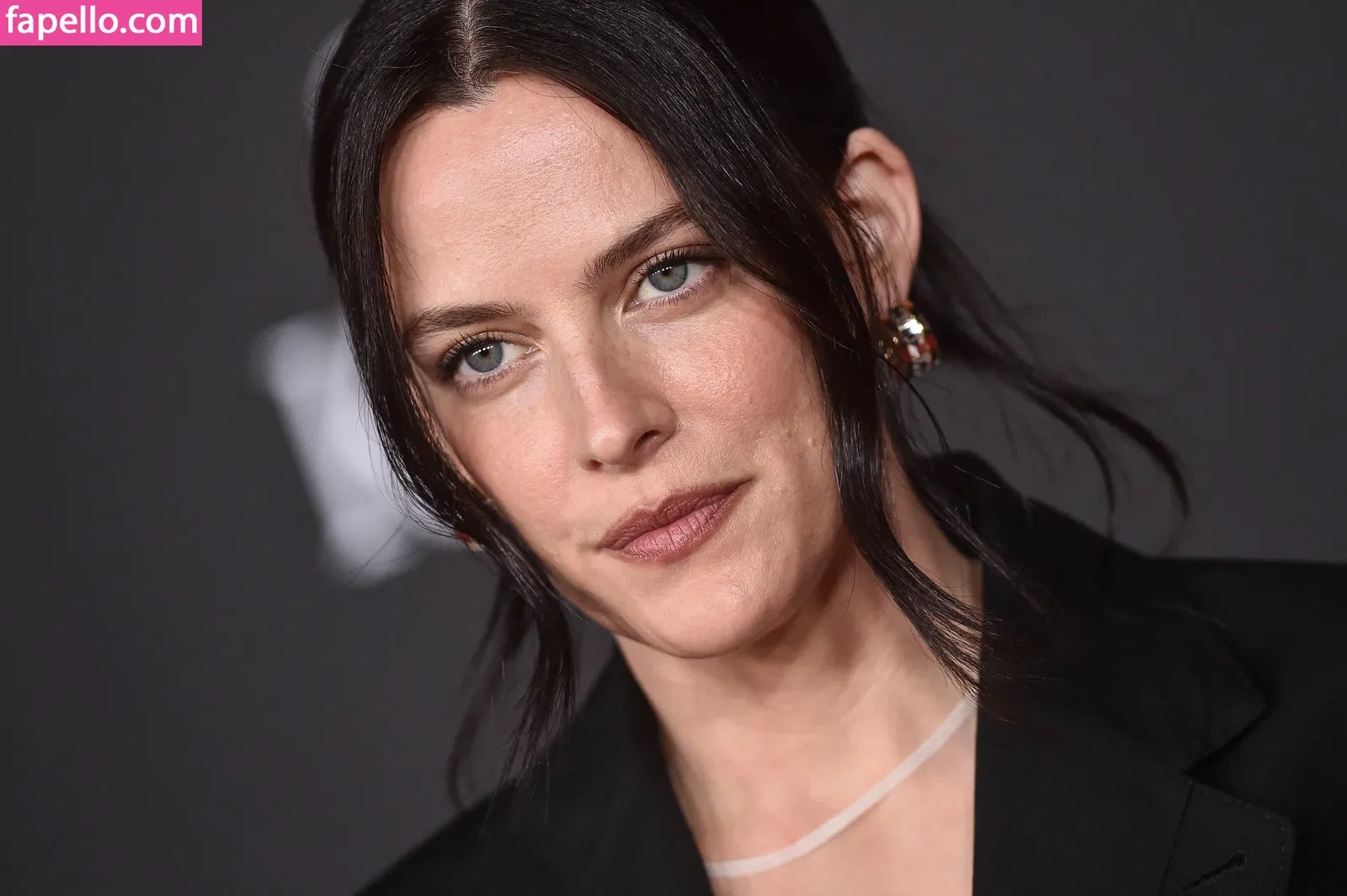 Riley Keough Onlyfans Photo Gallery 