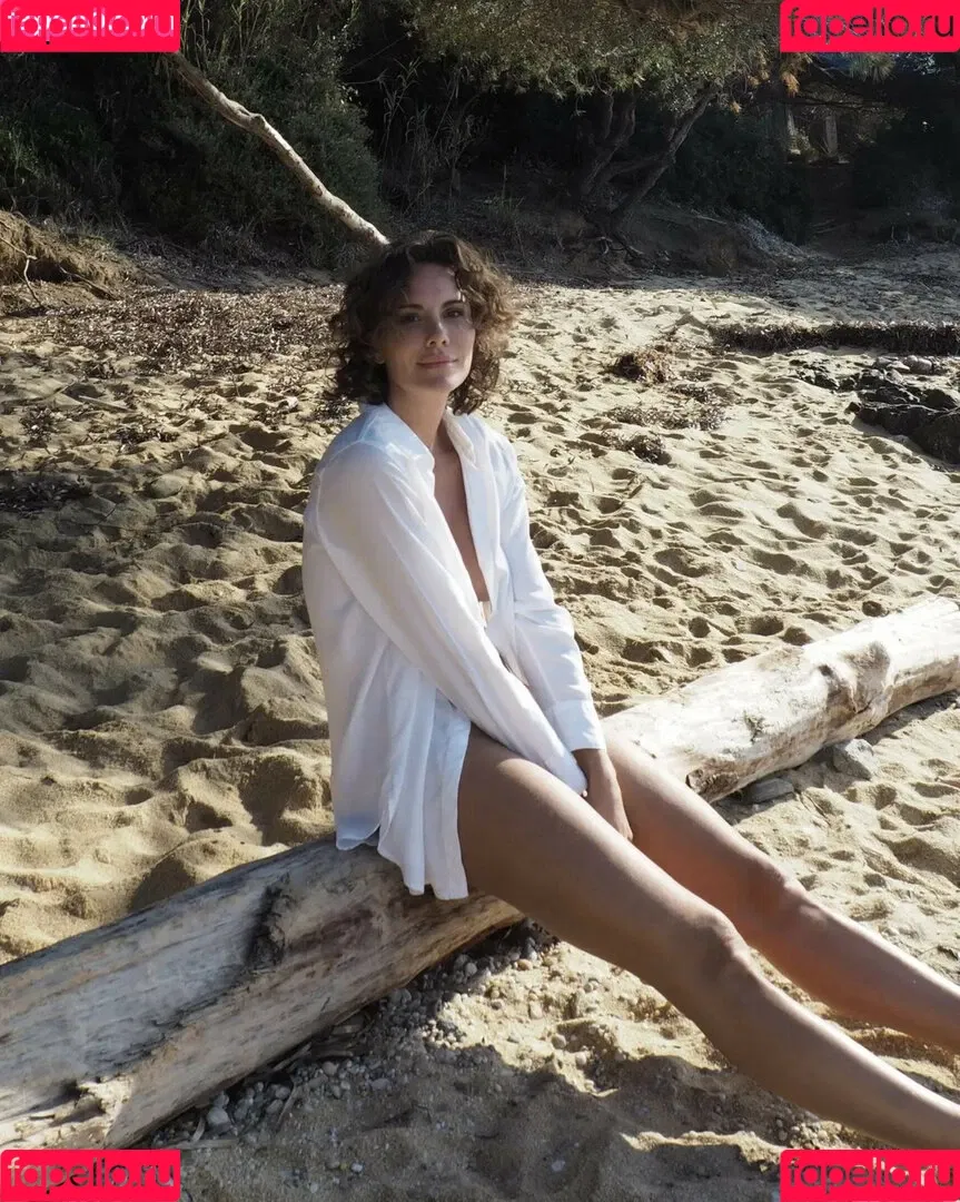 Andja Lorein Onlyfans Photo Gallery 