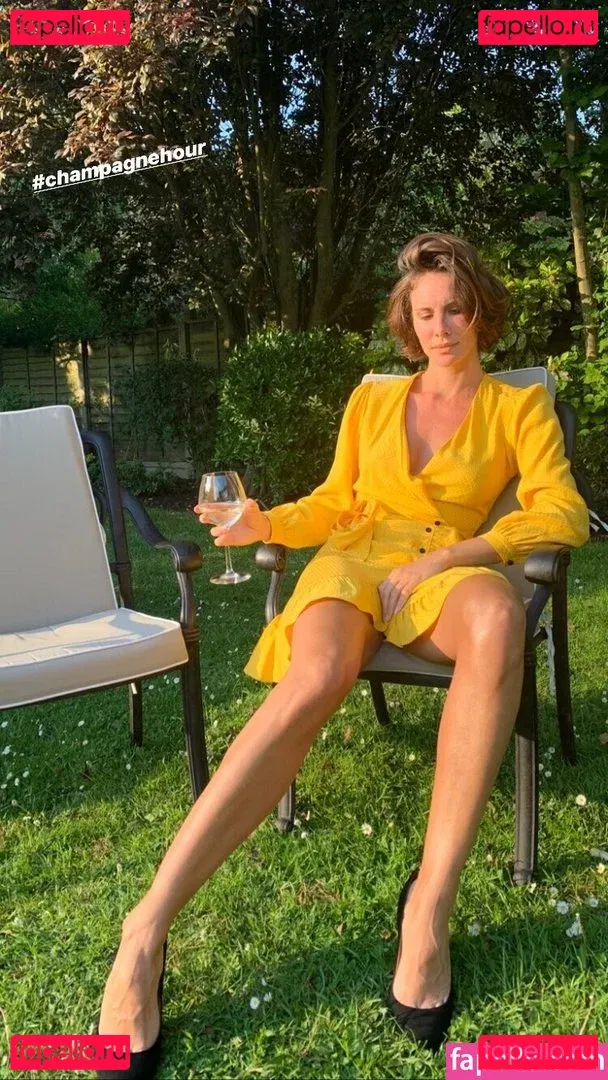 Andja Lorein Onlyfans Photo Gallery 