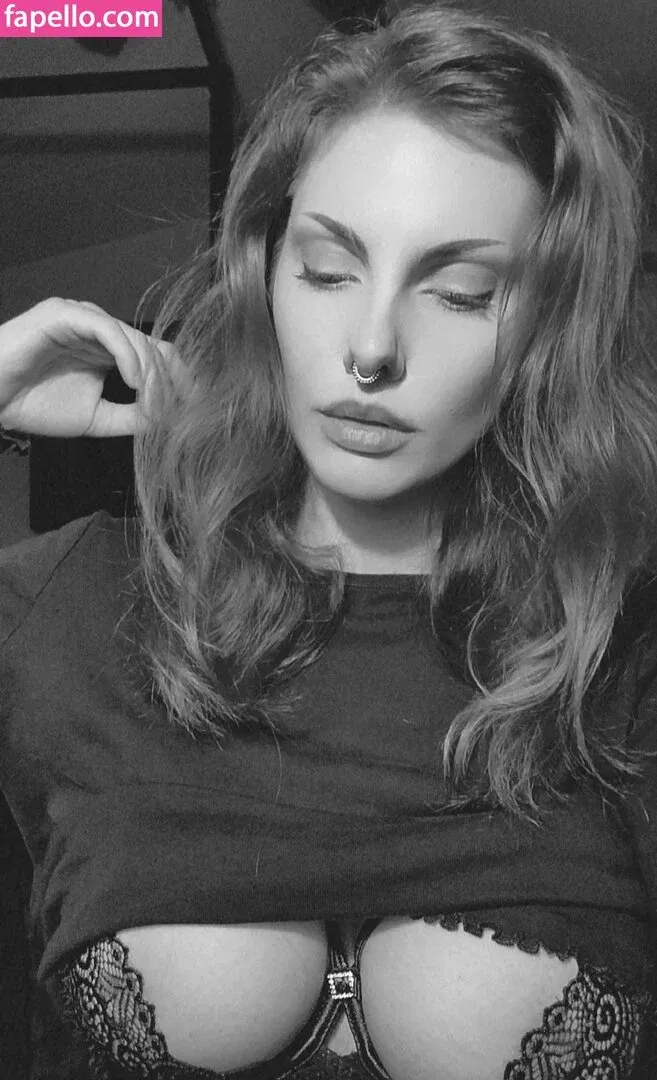 Rainia Belle Onlyfans Photo Gallery 