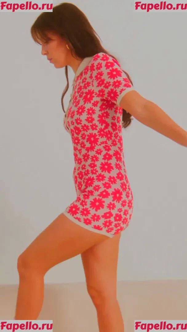 Millie Bobby Brown Onlyfans Photo Gallery 