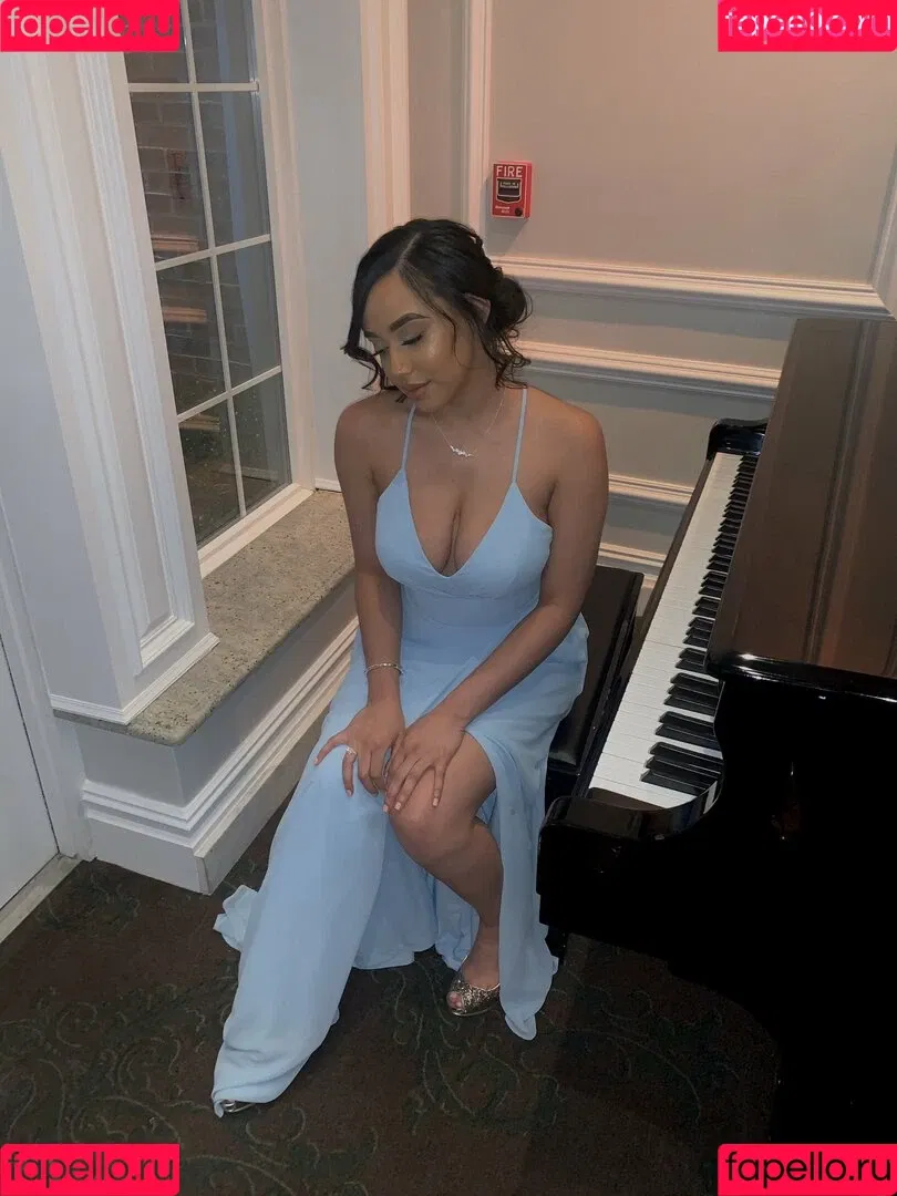 itsqueennovaa Onlyfans Photo Gallery 