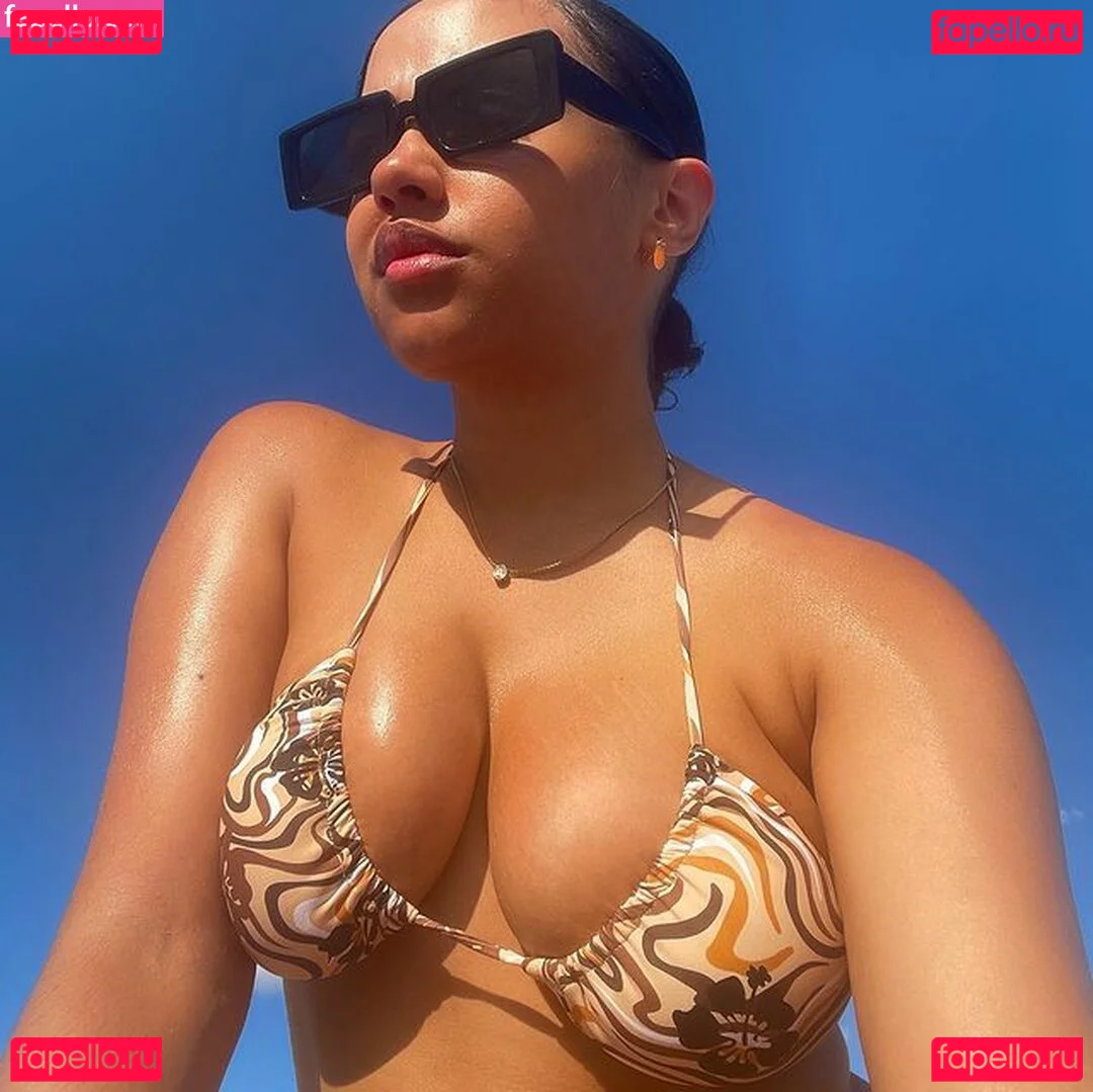 itsqueennovaa Onlyfans Photo Gallery 