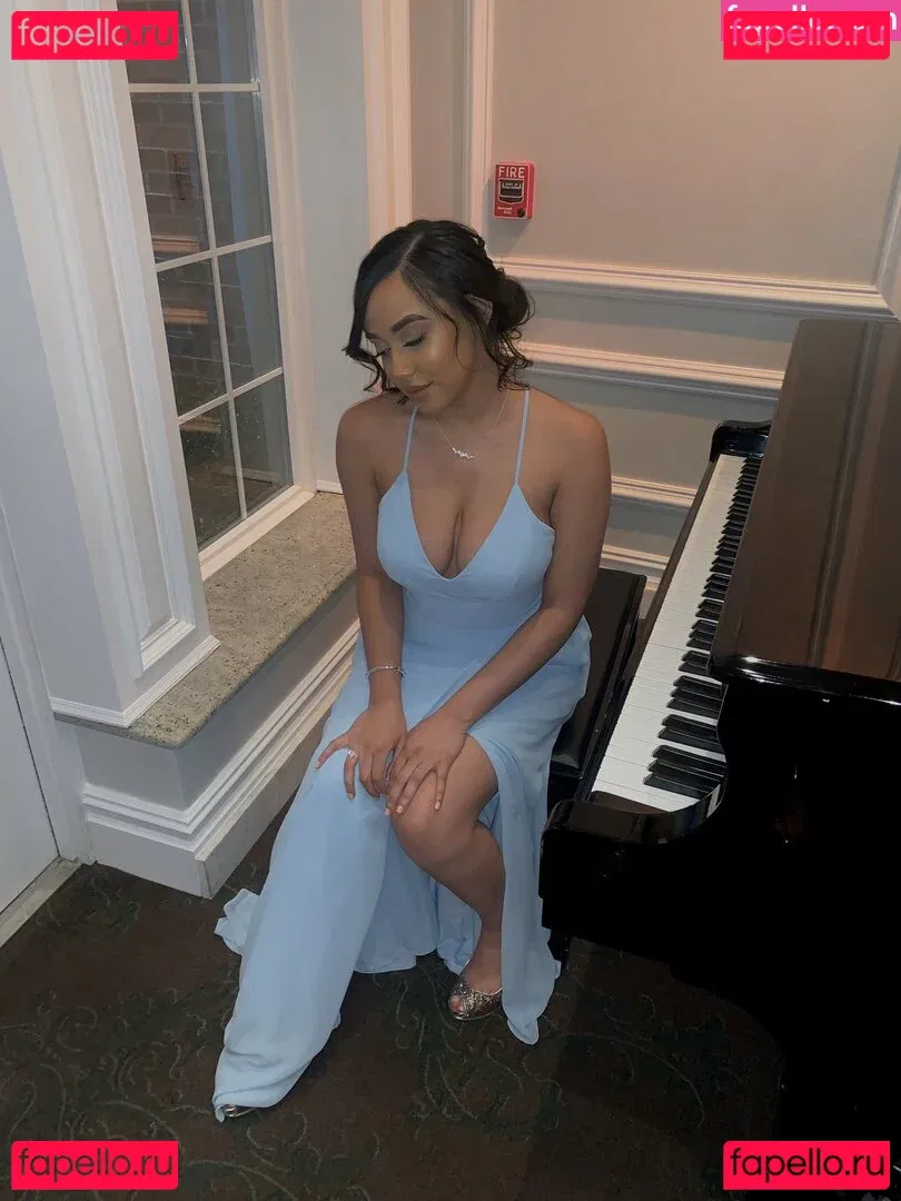 itsqueennovaa Onlyfans Photo Gallery 