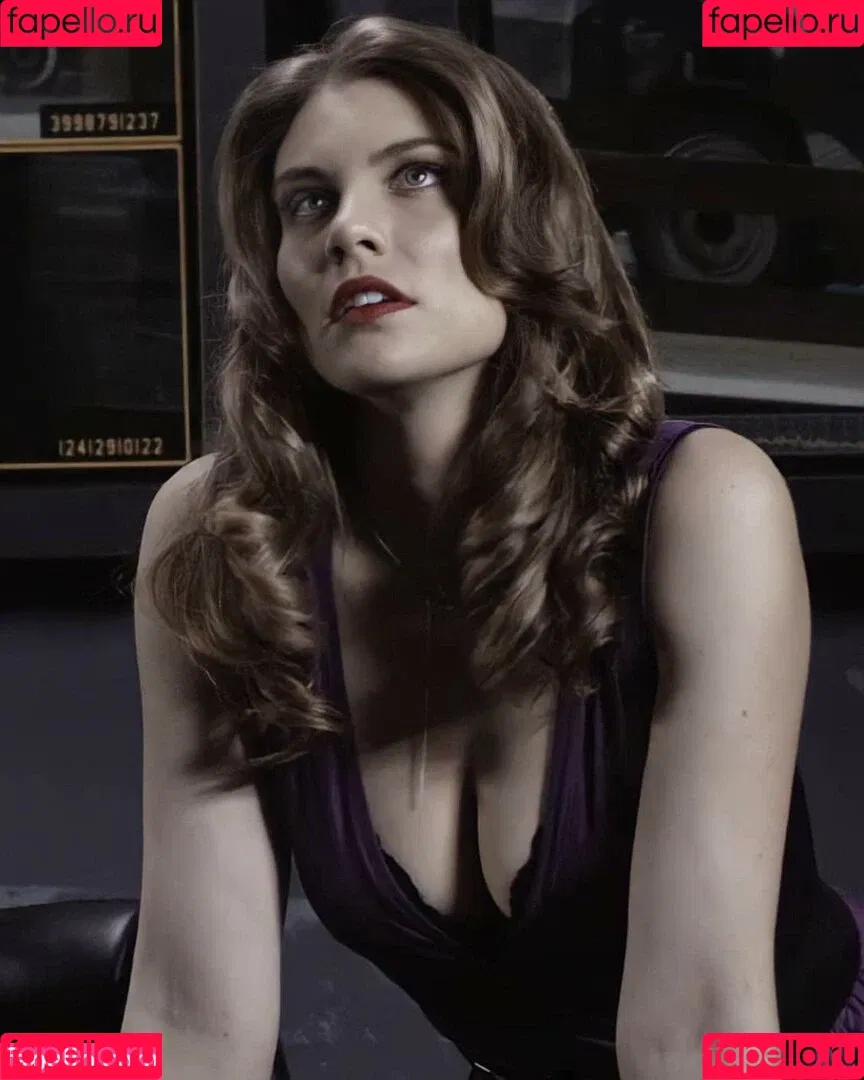 Lauren Cohan Onlyfans Photo Gallery 