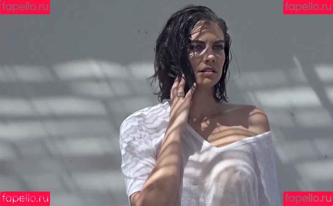 Lauren Cohan Onlyfans Photo Gallery 