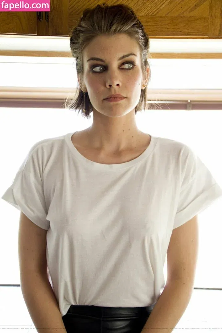 Lauren Cohan Onlyfans Photo Gallery 