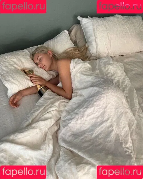 Eva Elfie Onlyfans Photo Gallery 