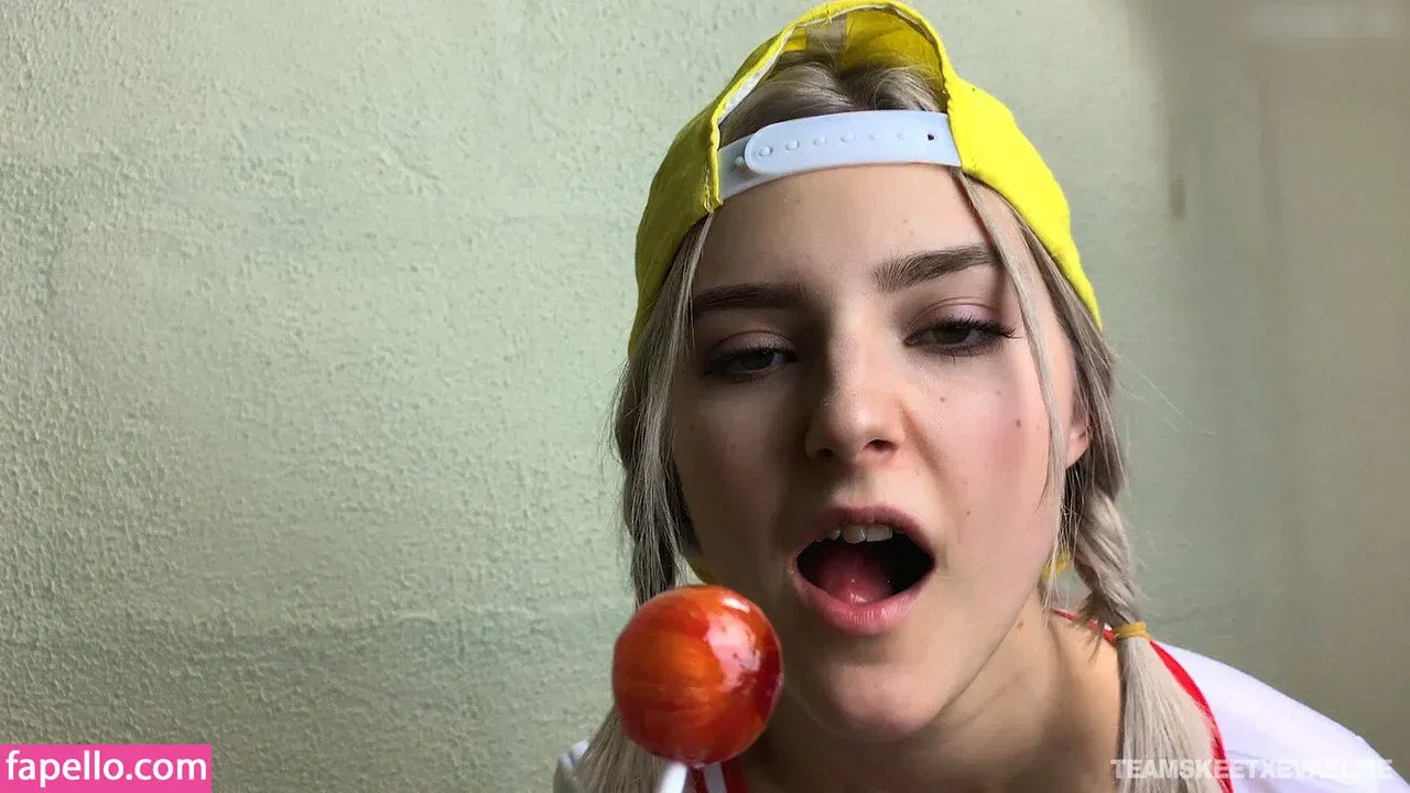 Eva Elfie Onlyfans Photo Gallery 