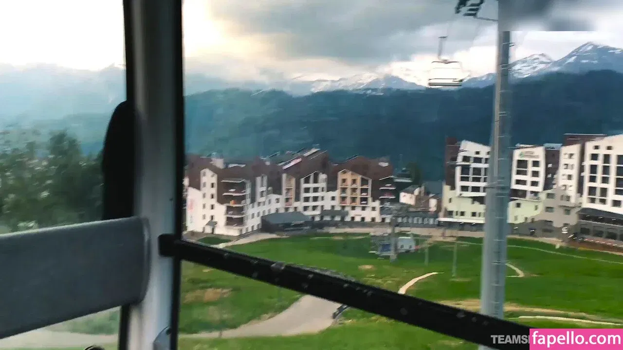 Eva Elfie Onlyfans Photo Gallery 