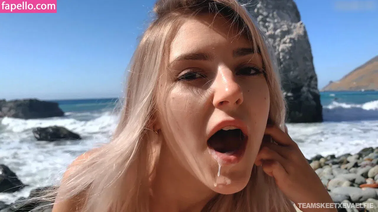 Eva Elfie Onlyfans Photo Gallery 