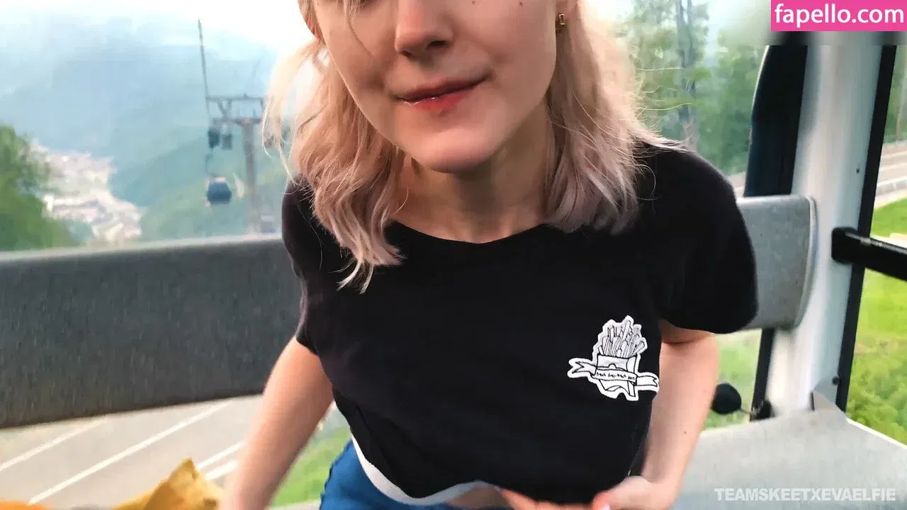 Eva Elfie Onlyfans Photo Gallery 