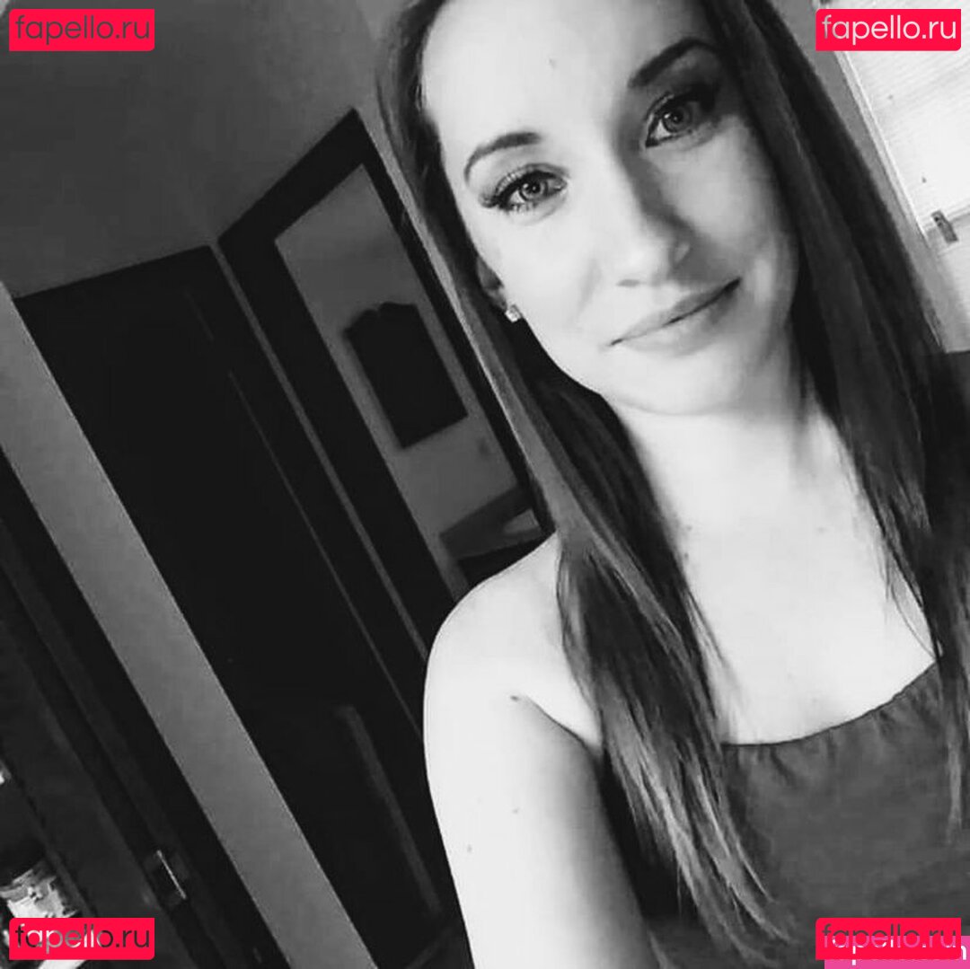 Brittibratti / rayofhope22 Onlyfans Photo Gallery 