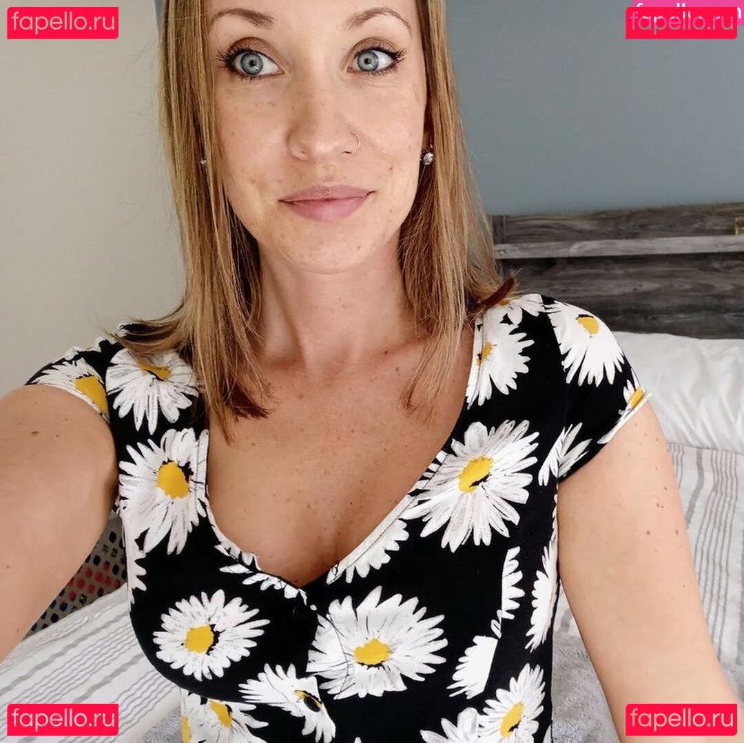 Brittibratti / rayofhope22 Onlyfans Photo Gallery 