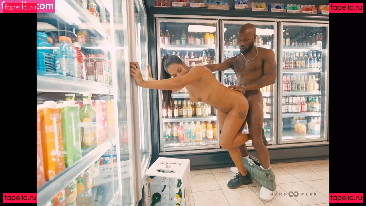 Kali Sudhra Onlyfans Photo Gallery 