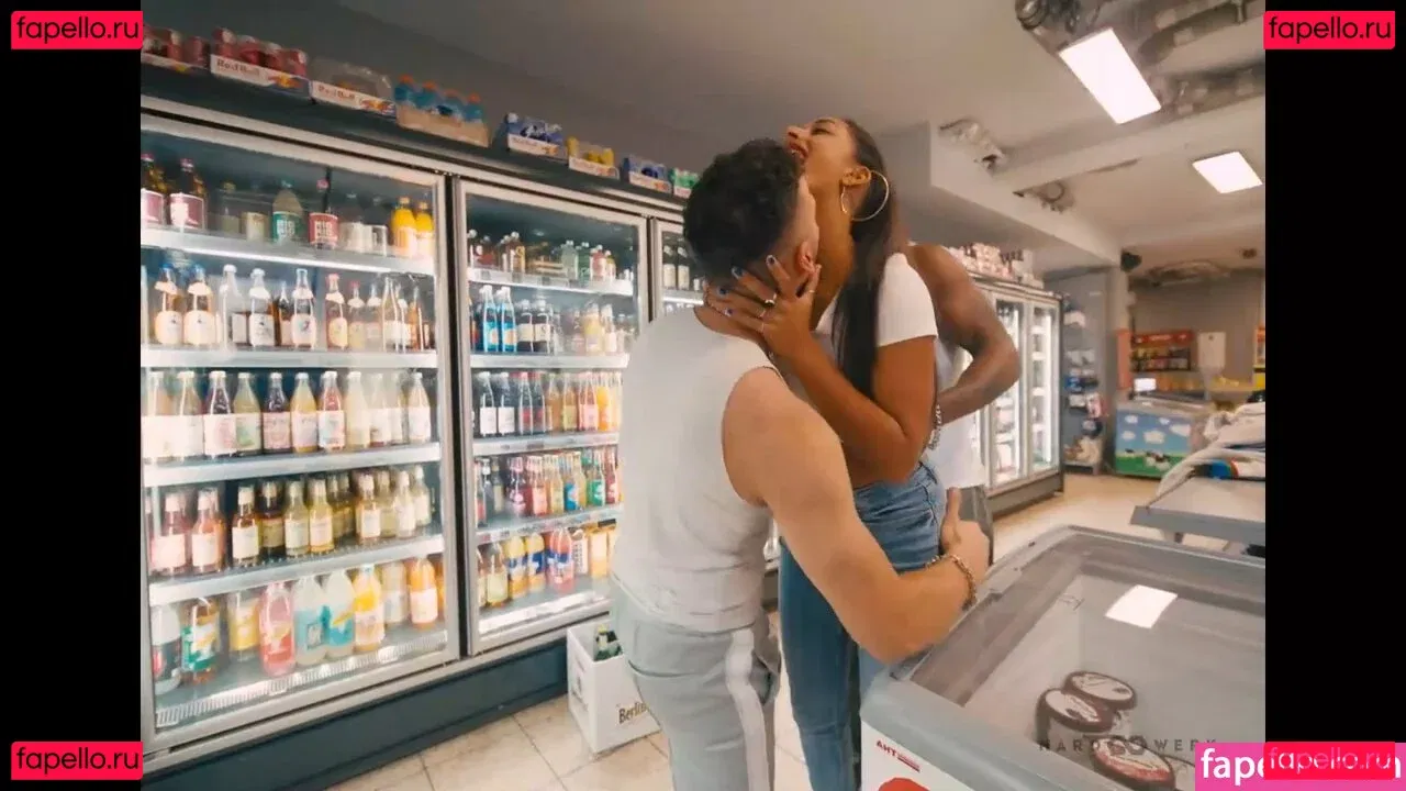 Kali Sudhra Onlyfans Photo Gallery 