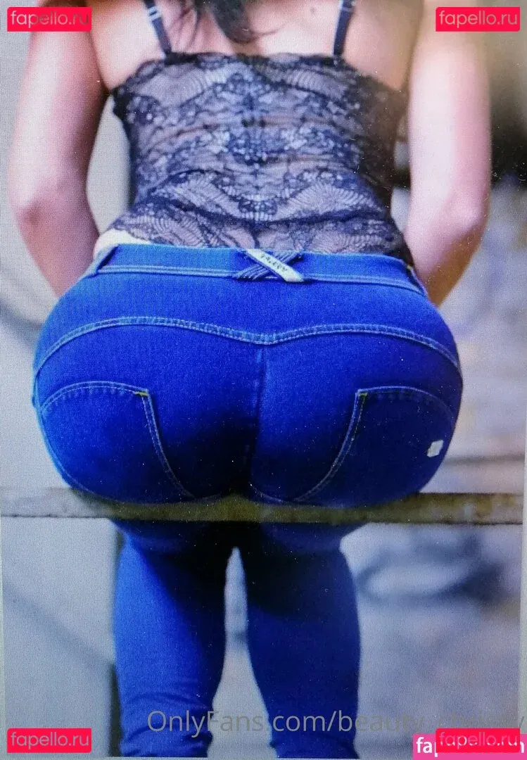 beauty_chrissy Onlyfans Photo Gallery 