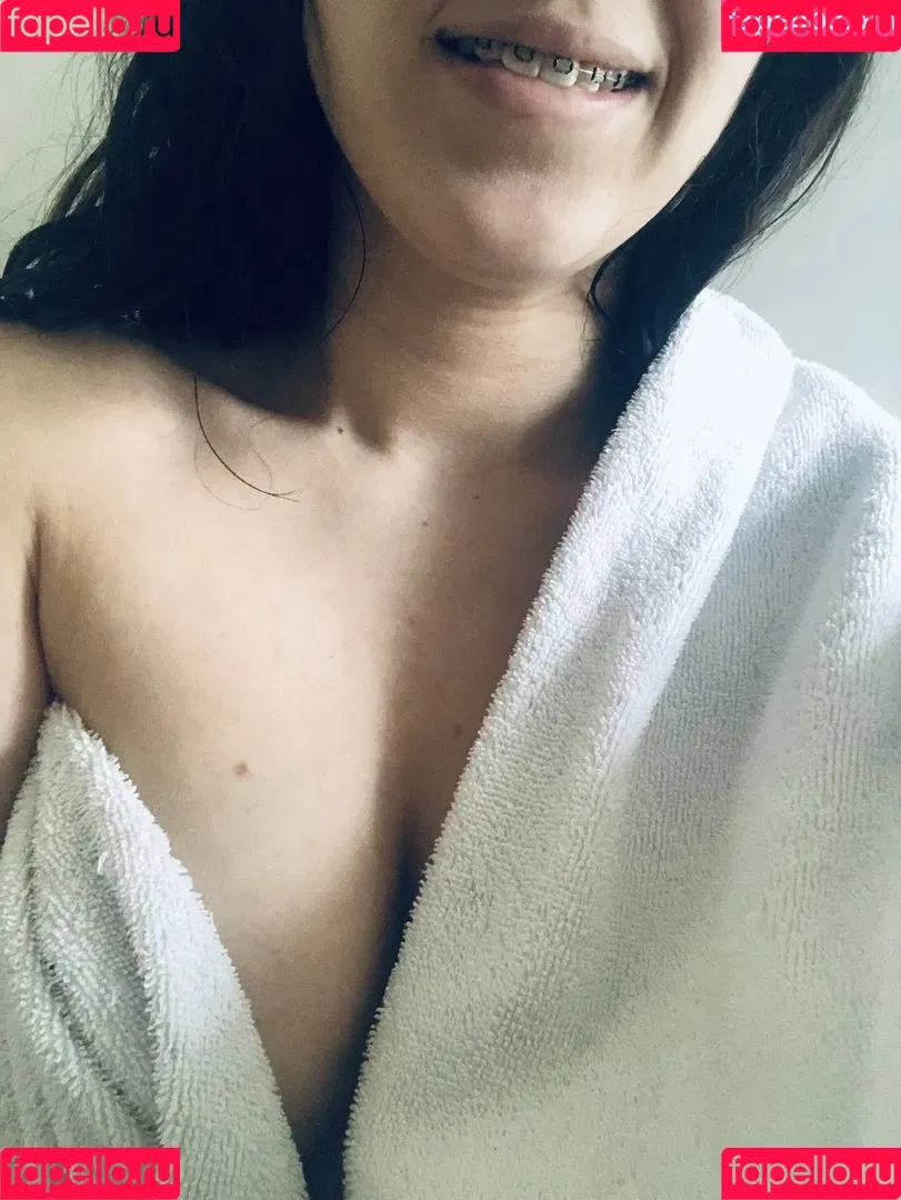 yoyolen Onlyfans Photo Gallery 