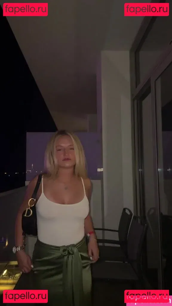 Daisy Campbell Onlyfans Photo Gallery 