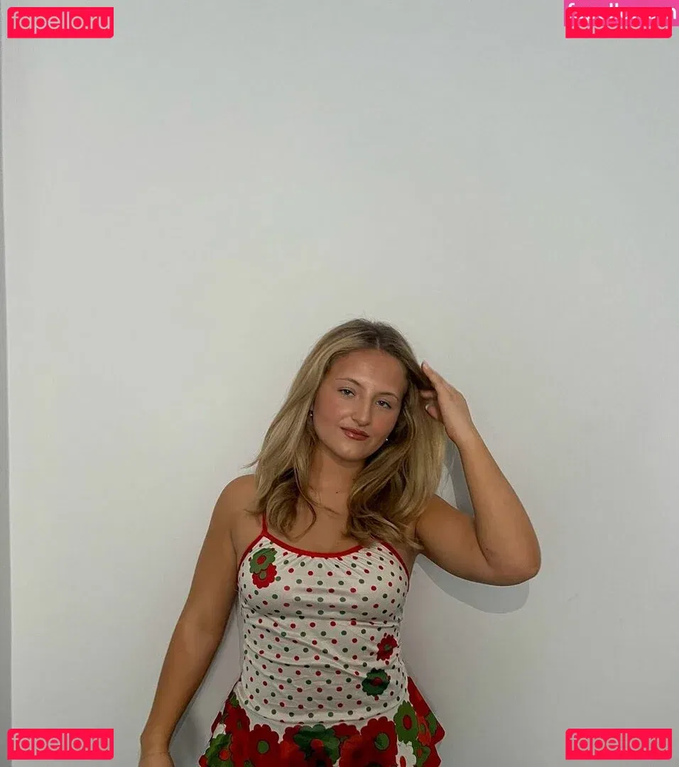 Daisy Campbell Onlyfans Photo Gallery 