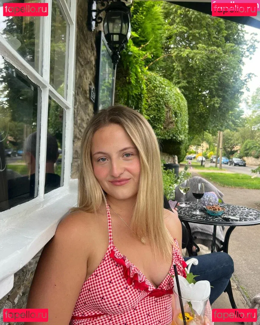 Daisy Campbell Onlyfans Photo Gallery 