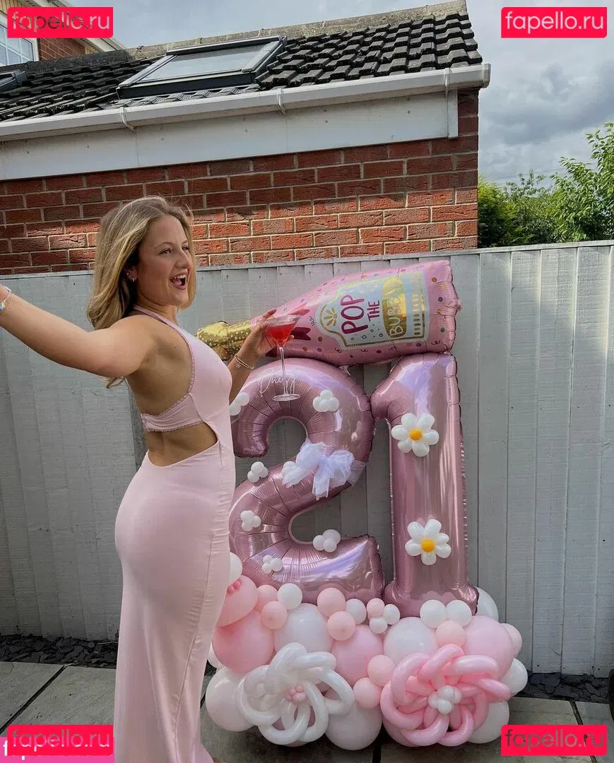 Daisy Campbell Onlyfans Photo Gallery 