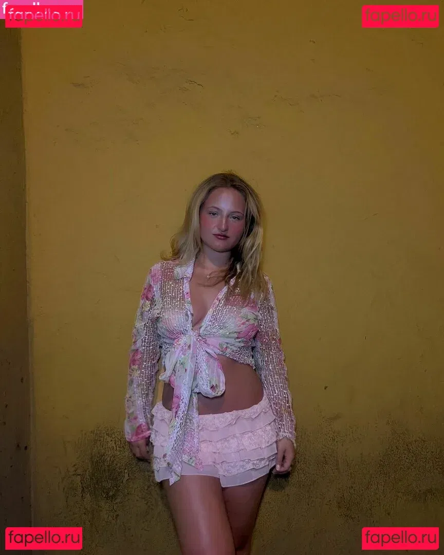 Daisy Campbell Onlyfans Photo Gallery 