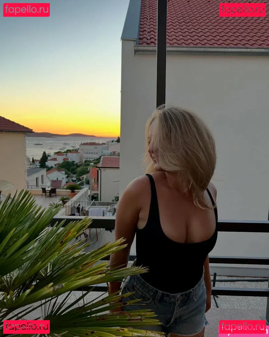 Daisy Campbell Onlyfans Photo Gallery 