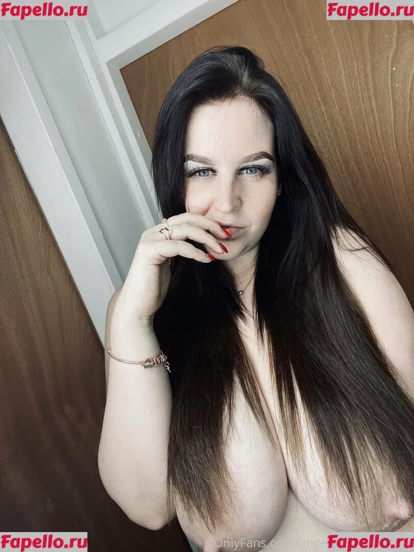 amy-yasmine Onlyfans Photo Gallery 