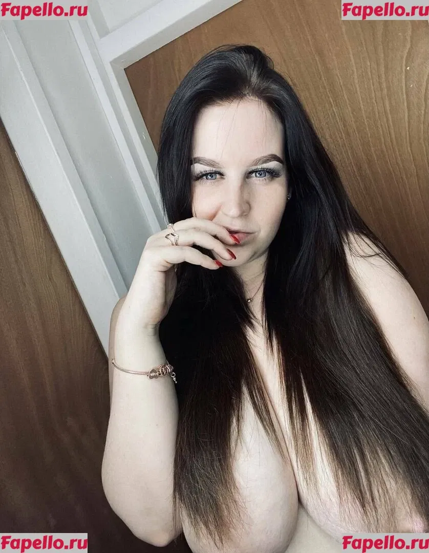 amy-yasmine Onlyfans Photo Gallery 