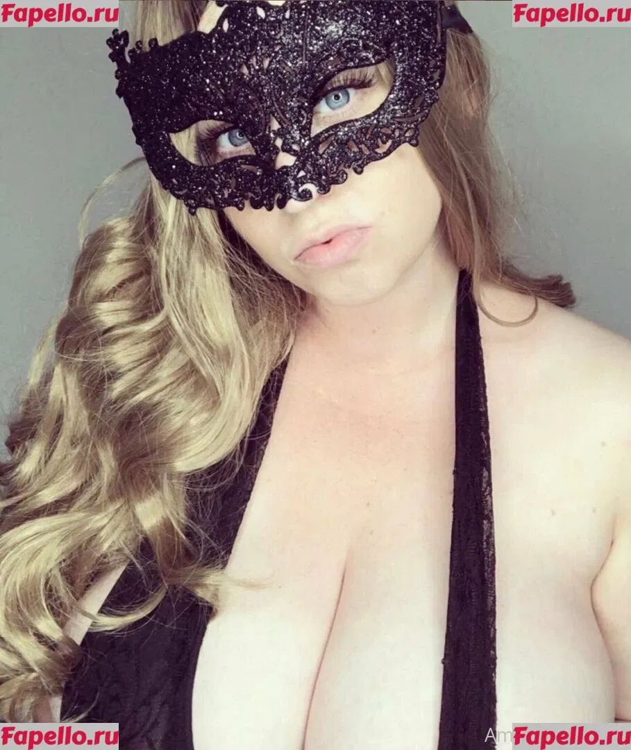 amy-yasmine Onlyfans Photo Gallery 