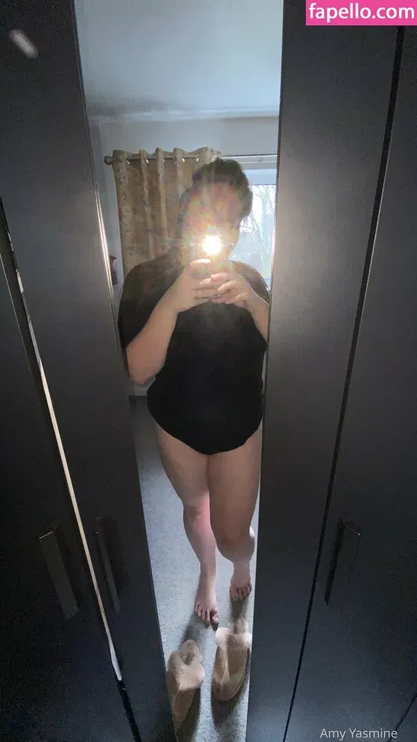 amy-yasmine Onlyfans Photo Gallery 