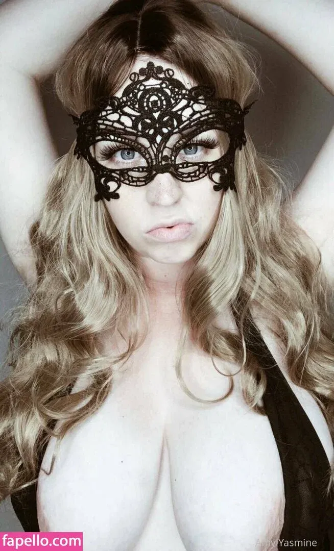 amy-yasmine Onlyfans Photo Gallery 